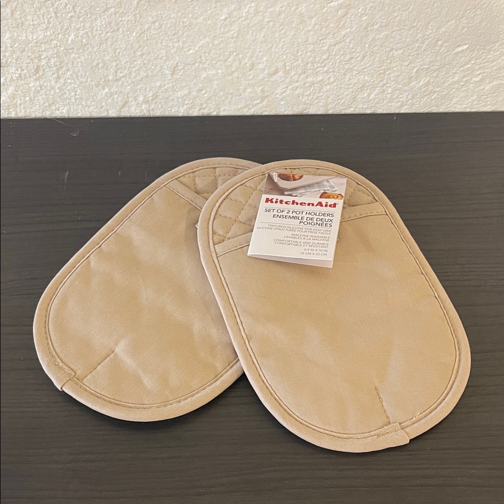 KitchenAid Beige Oven Mitts